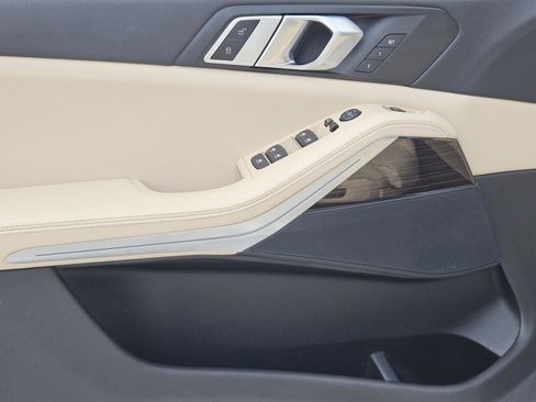 Used 2020 BMW X5 sDrive40i w/ Premium Package RWD image 20