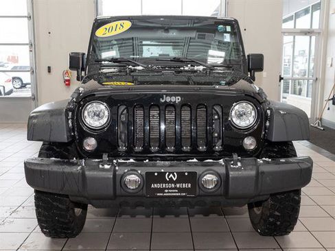 Used 2018 Jeep Wrangler Unlimited Rubicon w/ Cold Weather Group image 4