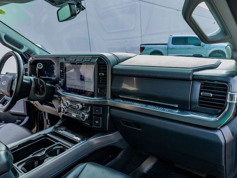Used 2024 Ford F350 Lariat w/ Lariat Ultimate Package image 18