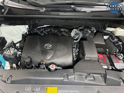 Used 2019 Toyota Highlander Limited image 9