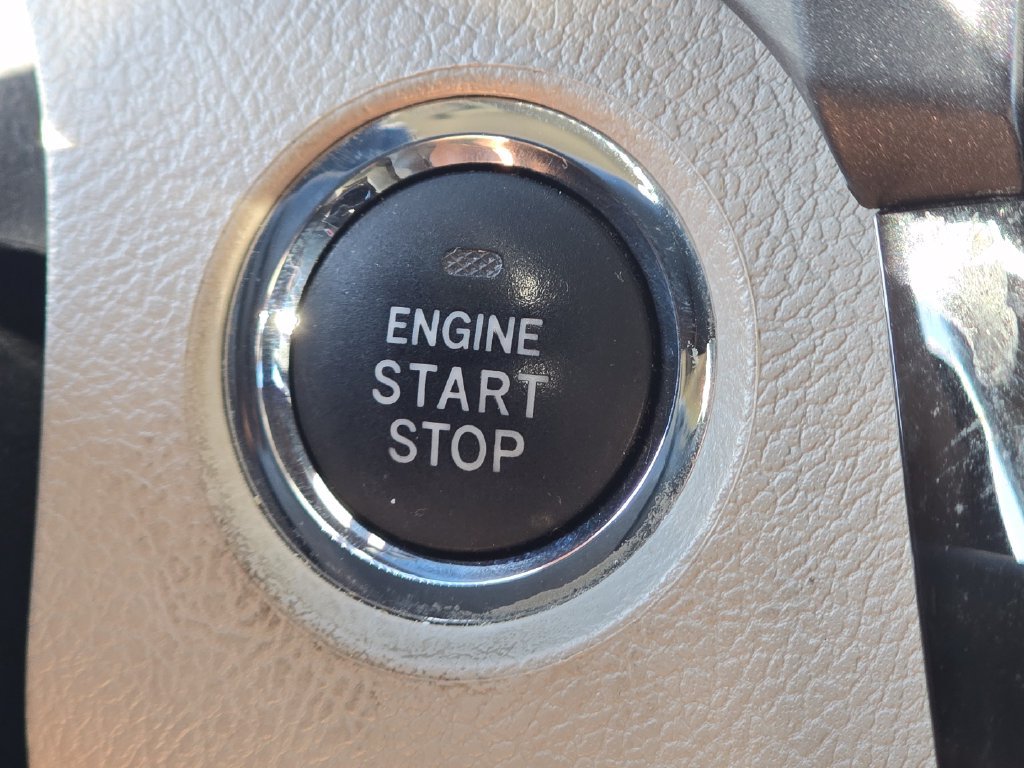 Used 2017 Toyota Sienna XLE Premium AWD/4WD image 9