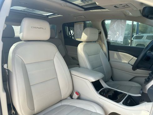 Used 2020 GMC Acadia Denali w/ LPO, Floor Liner Package image 15