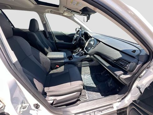 Used 2024 Subaru Outback Premium AWD/4WD image 29