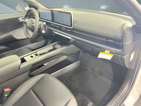 Used 2025 Hyundai Ioniq 6 SEL image 31