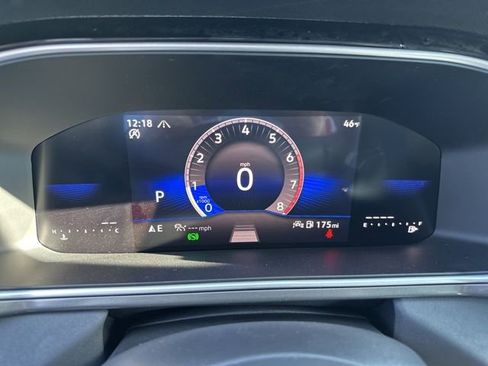 New 2026 Volkswagen Taos SE image 16