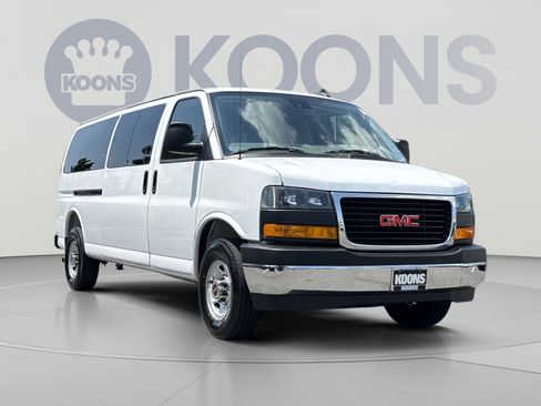Used 2025 GMC Savana 3500 LT w/ LT Preferred Equipment Group RWD image 10