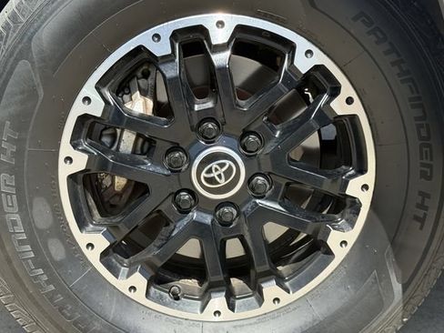 Used 2022 Toyota Tundra SR5 w/ TRD Off-Road Premium Package RWD image 11