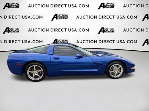 Used 2003 Chevrolet Corvette Coupe w/ Preferred Equipment Group RWD image 26