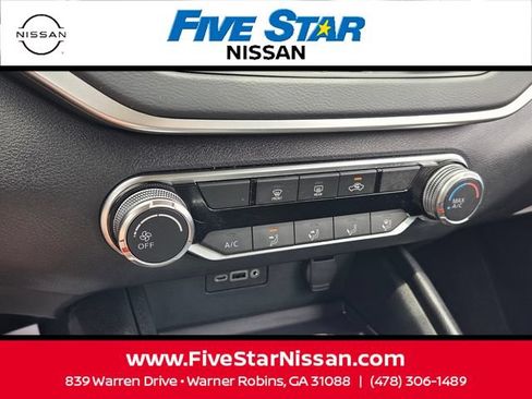 Used 2025 Nissan Altima 2.5 S FWD image 18
