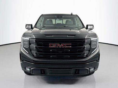 Used 2025 GMC Sierra 1500 Elevation w/ Elevation Premium Package AWD/4WD image 2