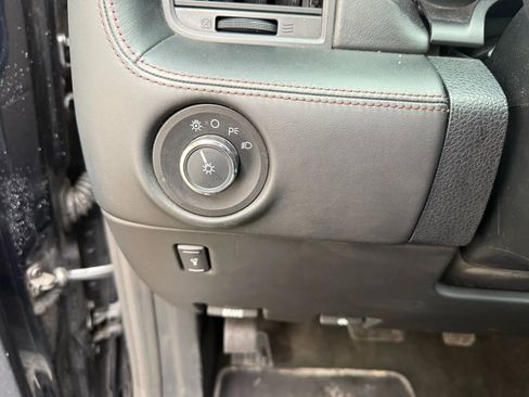 Used 2016 Lincoln Navigator Reserve image 24