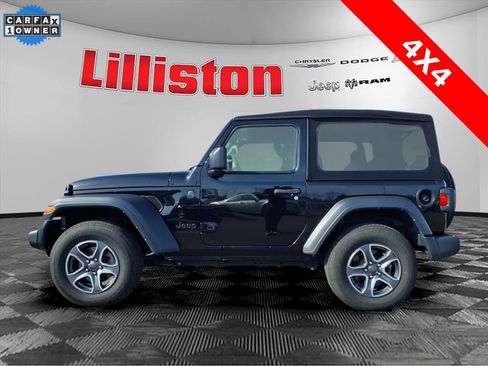 Used 2023 Jeep Wrangler Sport S image 4