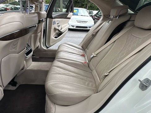 Used 2017 Mercedes-Benz S 550 Sedan image 23