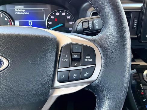 Used 2022 Ford Explorer Limited w/ Equipment Group 301A AWD/4WD image 12