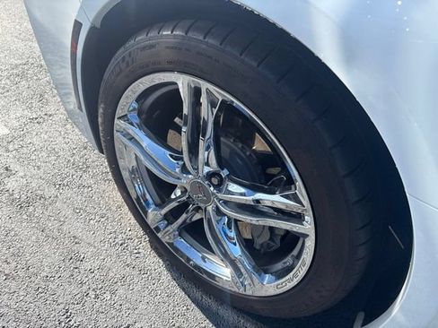 Used 2017 Chevrolet Corvette Stingray Coupe w/ 1LT RWD image 5