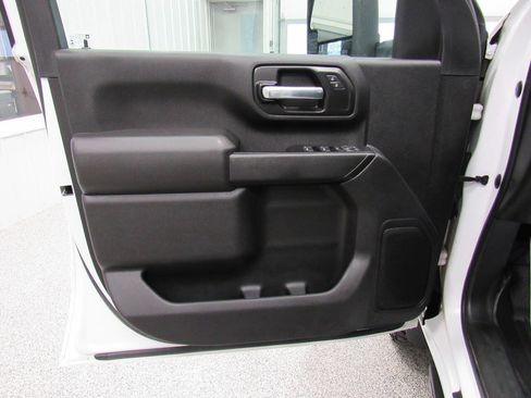 Used 2022 Chevrolet Silverado 2500 W/T w/ WT Fleet Convenience Package AWD/4WD image 35