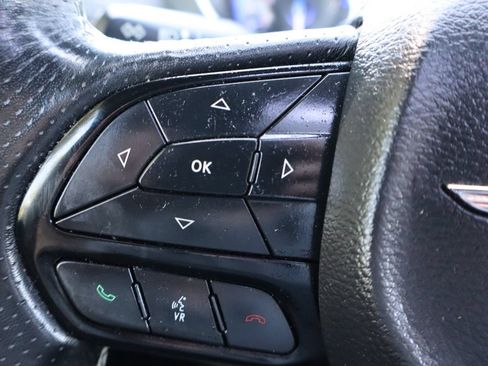 Used 2019 Chrysler Pacifica Limited w/ Advanced Safetytec Group FWD image 30