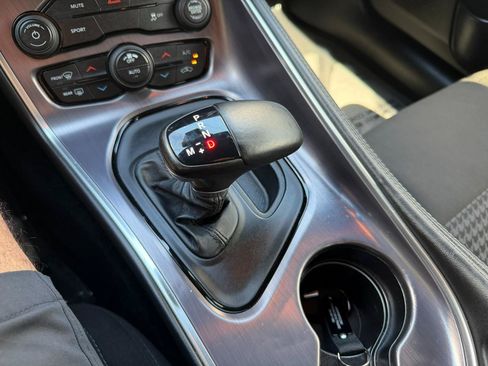 Used 2018 Dodge Challenger SXT RWD image 37