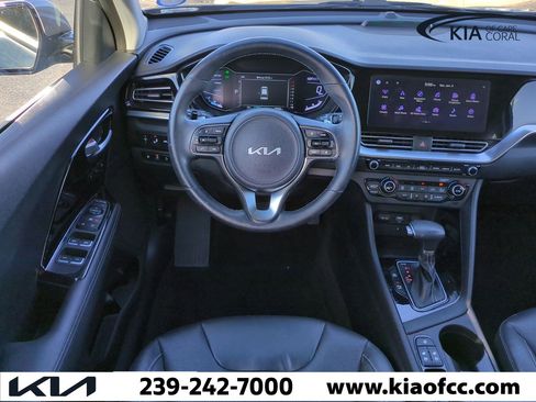 Certified 2022 Kia Niro EX Premium image 15