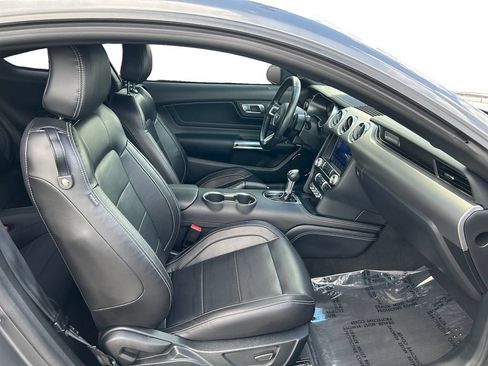 Used 2022 Ford Mustang GT Premium w/ Equipment Group 401A RWD image 15