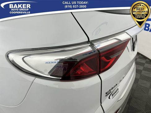 Used 2023 Buick Enclave Essence image 36