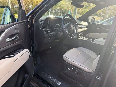 Used 2021 Cadillac Escalade ESV Sport w/ Driver Assist Tech Package image 17