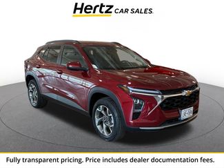 Used 2025 Chevrolet Trax LT w/ LT Convenience Package FWD video 1