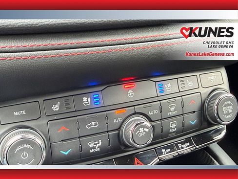 Used 2025 Dodge Durango R/T AWD/4WD image 32