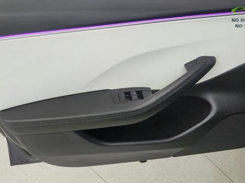 Used 2025 Tesla Model 3 Long Range RWD image 45