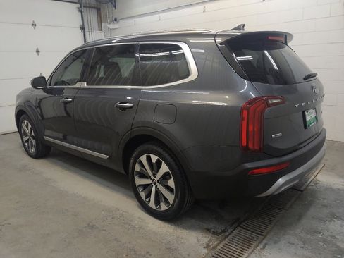 Used 2021 Kia Telluride S AWD/4WD image 3