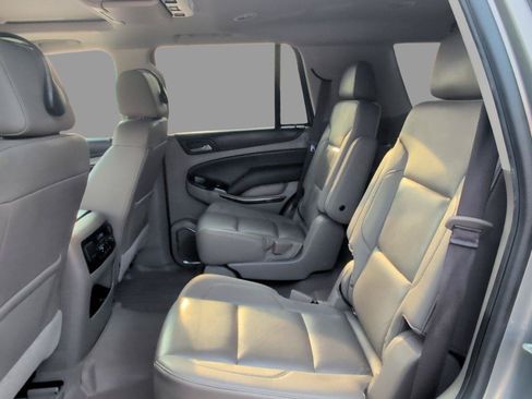 Used 2019 Chevrolet Tahoe LT RWD image 38