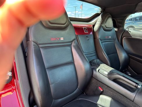 Used 2009 Saturn Sky Red Line Ruby Red image 12