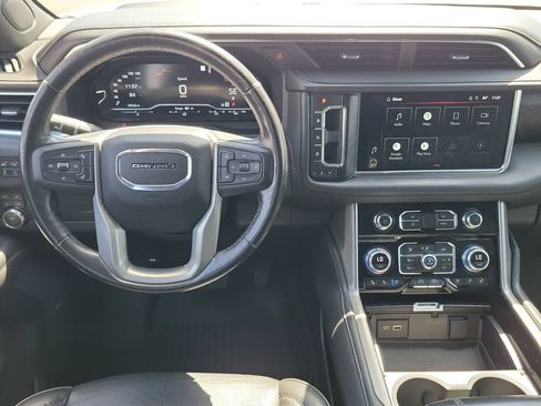 Used 2022 GMC Yukon Denali AWD/4WD image 11