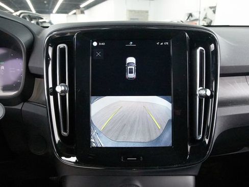 Certified 2023 Volvo XC40 Recharge Ultimate w/ Protection Package Premier AWD/4WD image 15