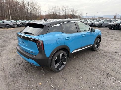 New 2026 Nissan Kicks SR w/ SR Premium Package image 3