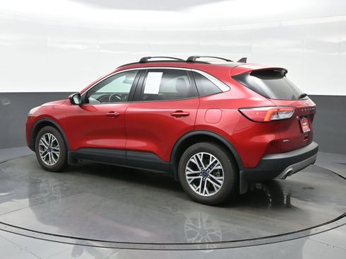 Used 2022 Ford Escape SEL w/ Technology Package image 6