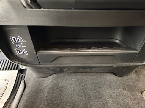 New 2026 RAM 3500 Big Horn AWD/4WD image 24
