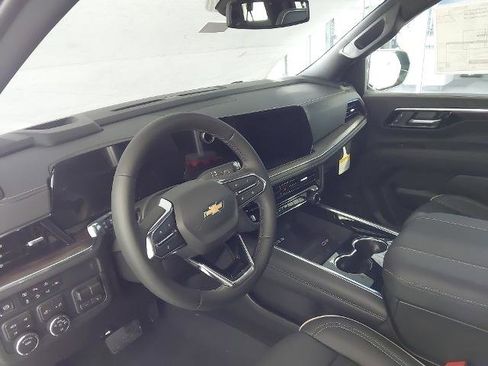 New 2026 Chevrolet Suburban Premier w/ Sun And Tow Package AWD/4WD image 2