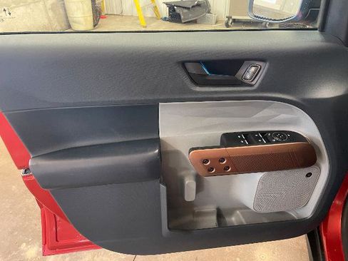 Certified 2024 Ford Maverick Lariat w/ 4K Tow Package AWD/4WD image 10