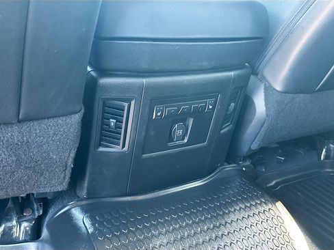 Used 2018 RAM 2500 Laramie w/ Sport Appearance Group AWD/4WD image 29