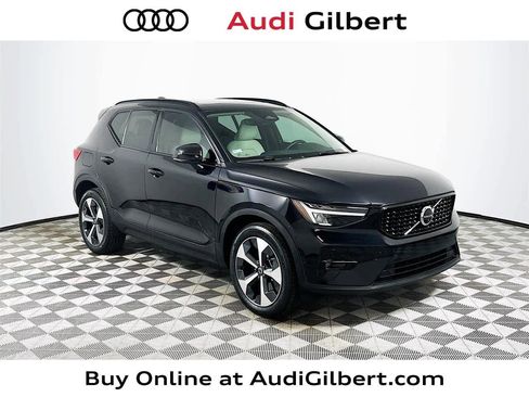 Used 2023 Volvo XC40 B5 Plus w/ Driver Assist Package image 1