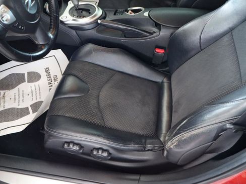 Used 2013 Nissan 370Z Touring w/ Sport Pkg image 13