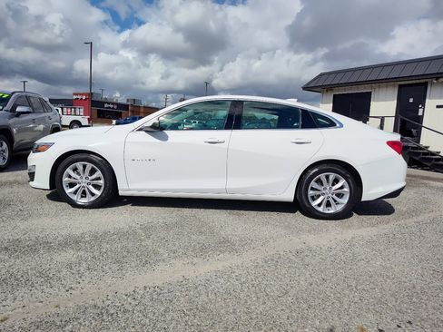 Used 2023 Chevrolet Malibu LT image 3