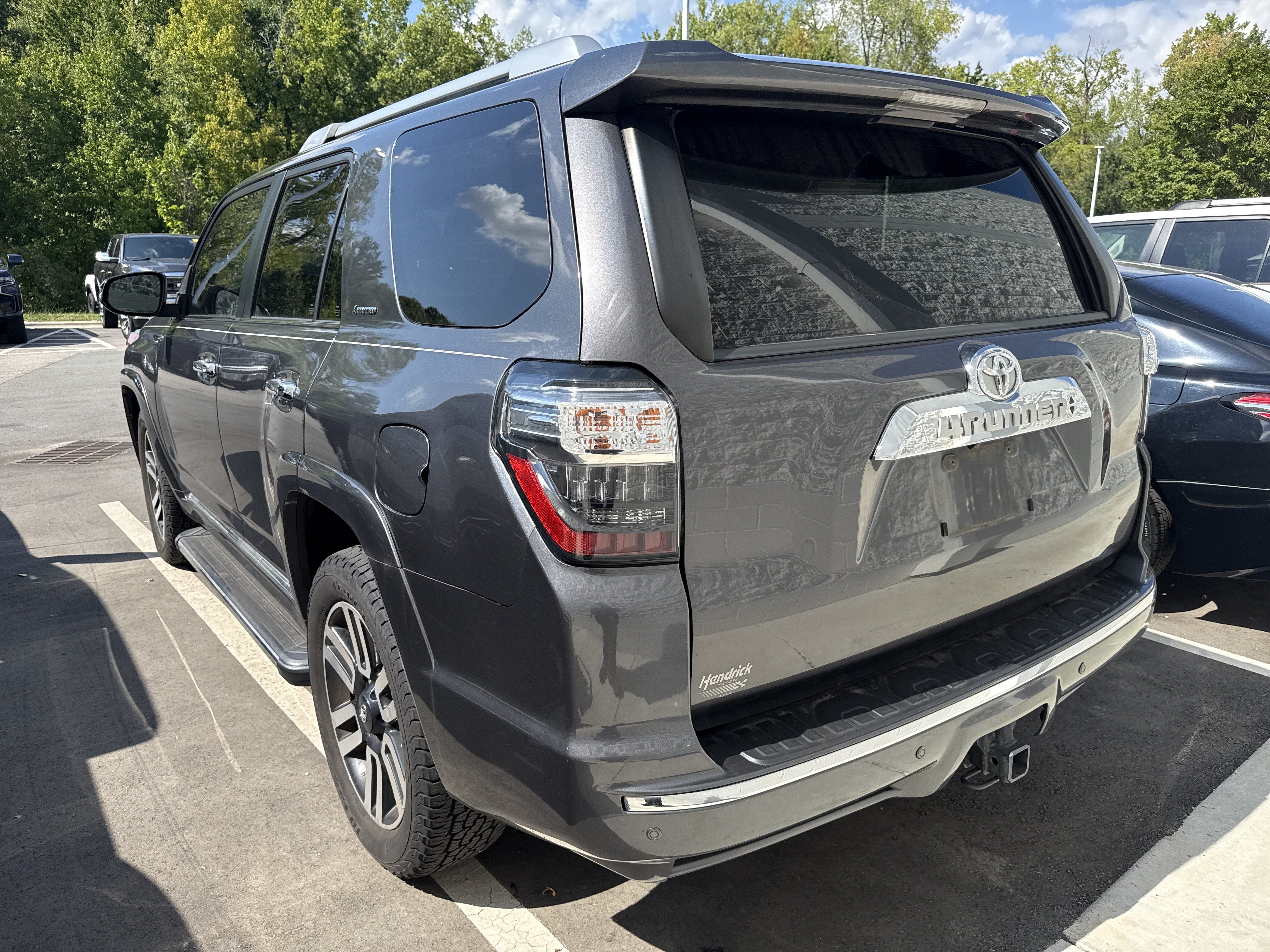 Used 2019 Toyota 4Runner Limited AWD/4WD image 6