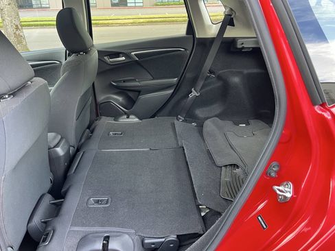 Used 2016 Honda Fit EX image 29