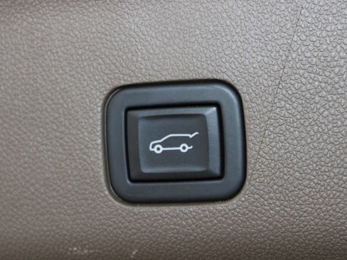 Used 2024 GMC Yukon XL Denali w/ Max Trailering Package RWD image 17
