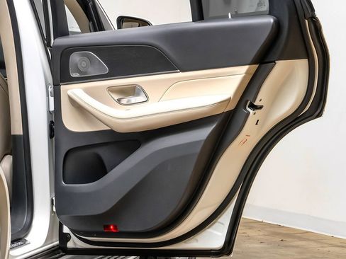 Used 2020 Mercedes-Benz GLE 350 w/ AMG Line Exterior image 38