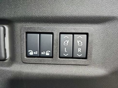 Used 2026 GMC Yukon XL Denali w/ Sun & Power Step Package AWD/4WD image 53