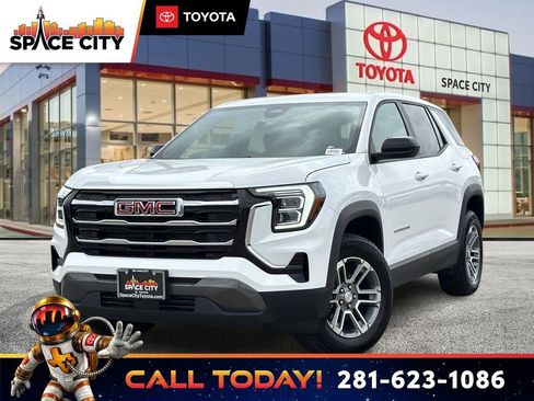 Used 2026 GMC Terrain Elevation FWD image 1