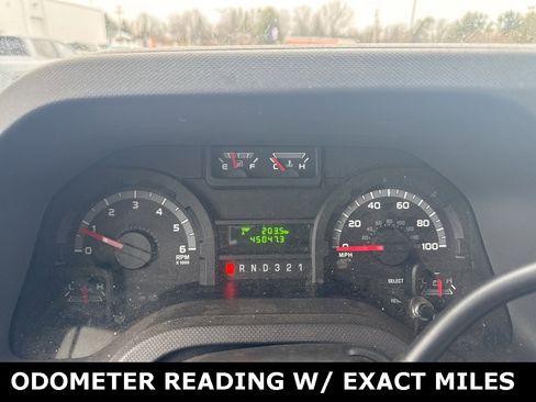 Used 2015 Ford E-350 and Econoline 350 Super Duty image 41